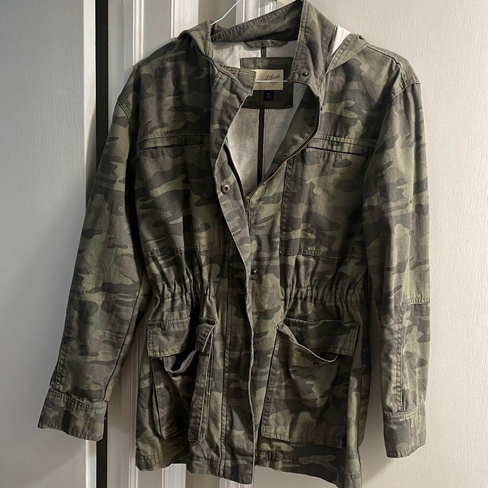 Universal Thread Camp Utility Jacket. Size Medium